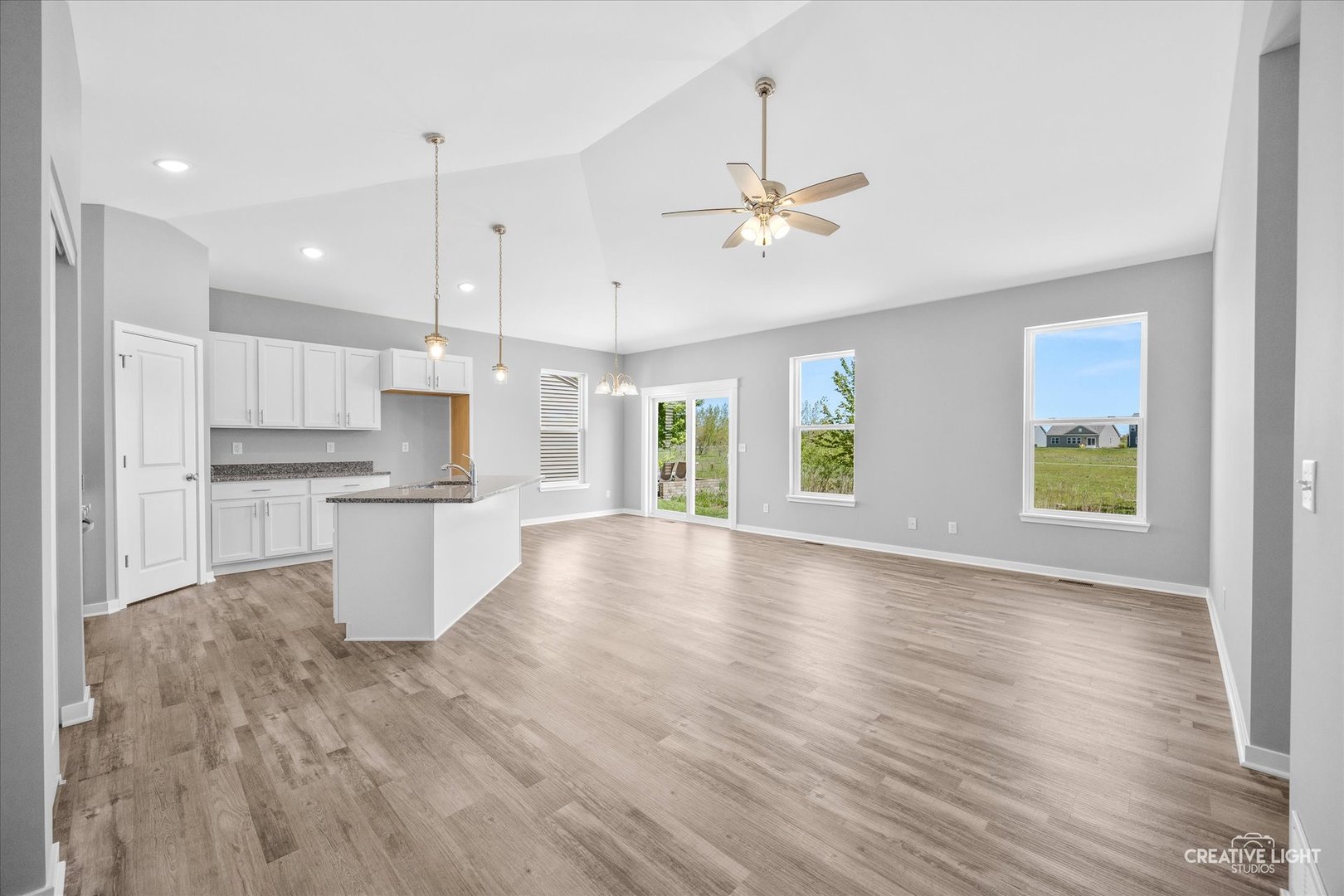 318 N Charles Street Property Photo 5
