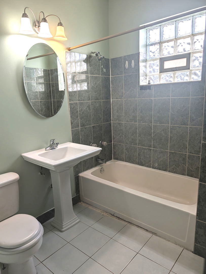 1900 Harvey Avenue 2w Property Photo 6