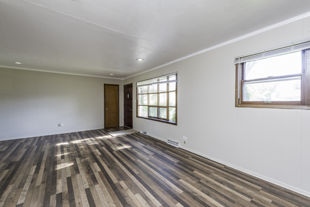2809 N Elmwood Avenue Property Photo 6