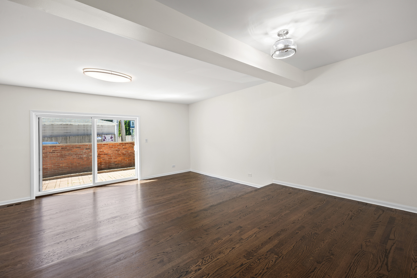 1615 W Greenleaf Avenue F Property Photo 3