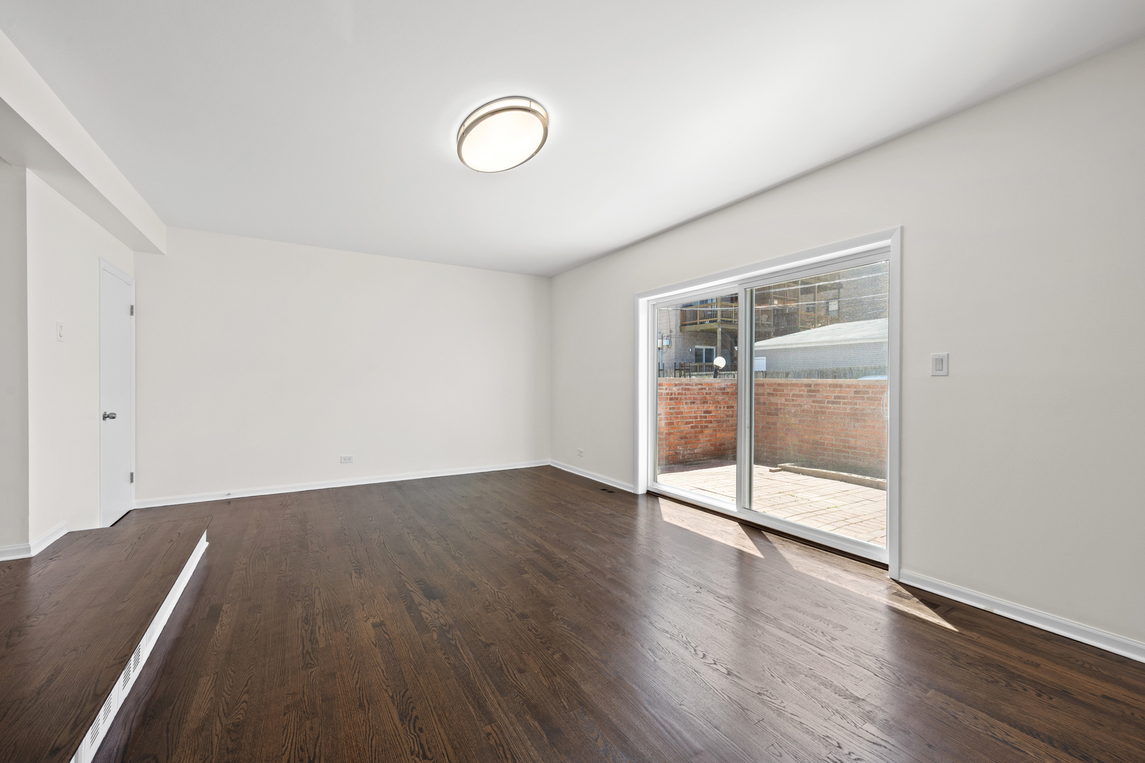 1615 W Greenleaf Avenue F Property Photo 4