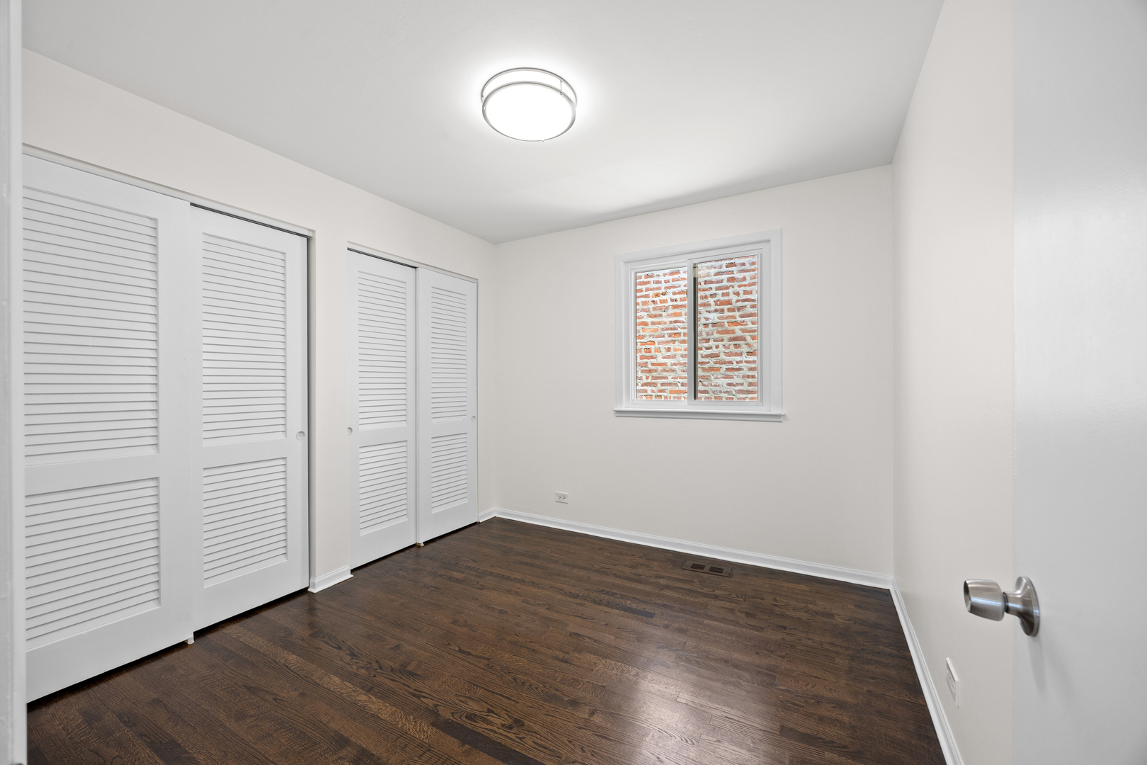 1615 W Greenleaf Avenue F Property Photo 17