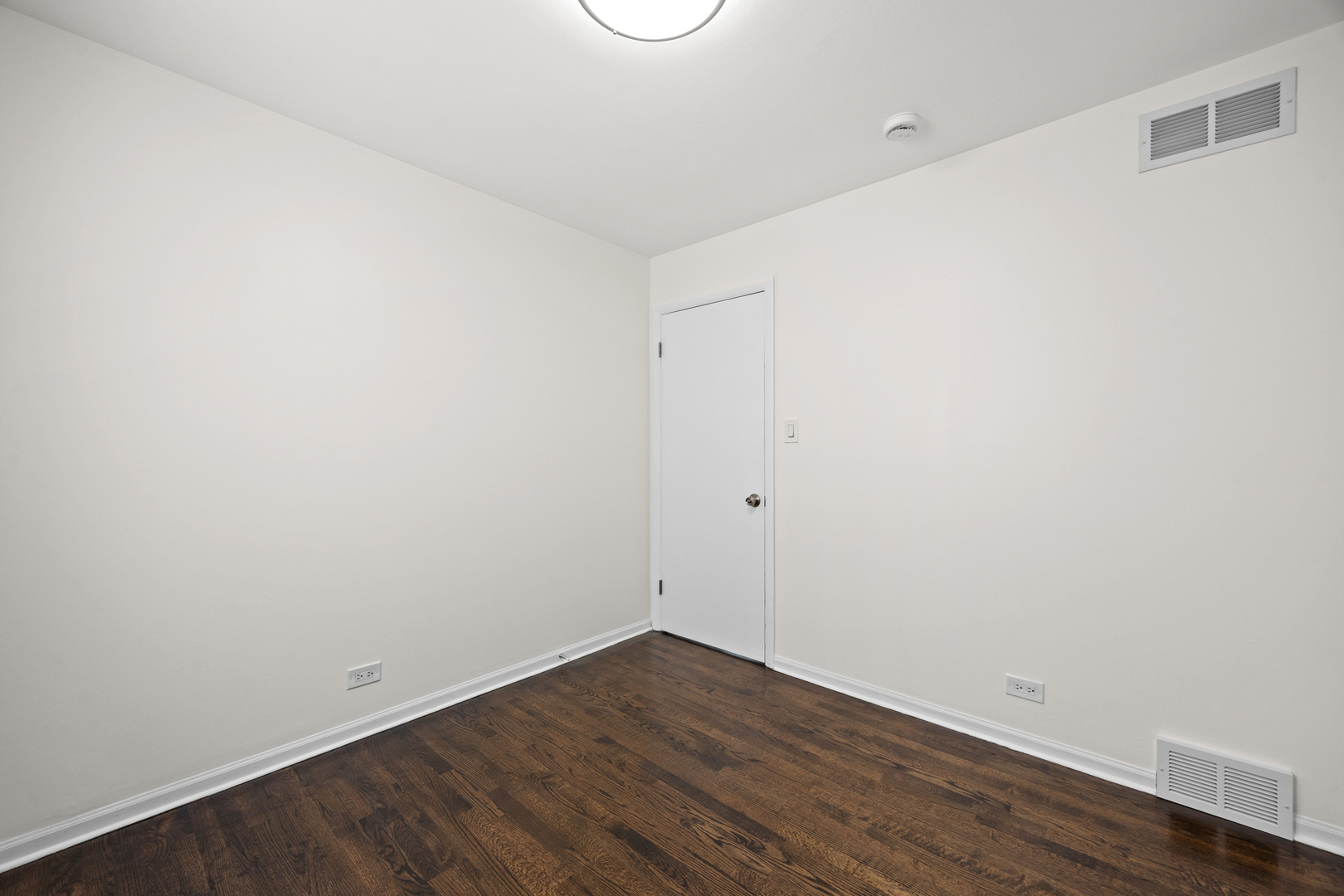 1615 W Greenleaf Avenue F Property Photo 18