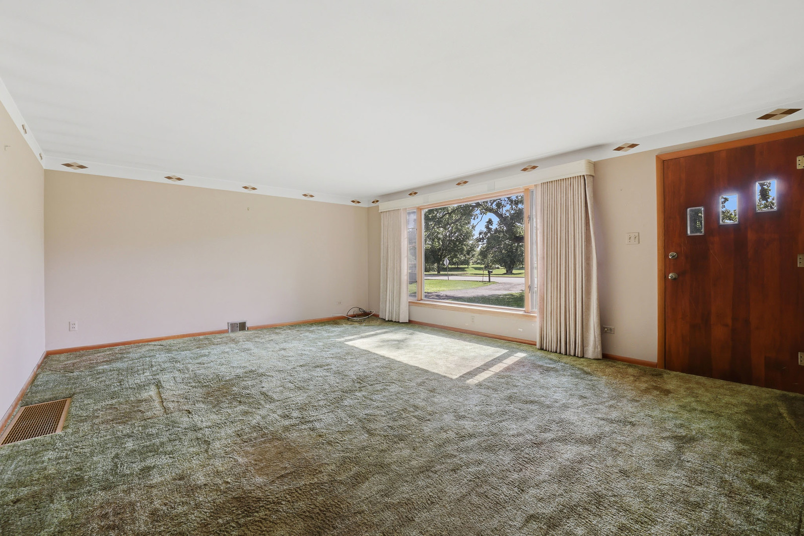 3s103 S Raddant Road Property Photo 20