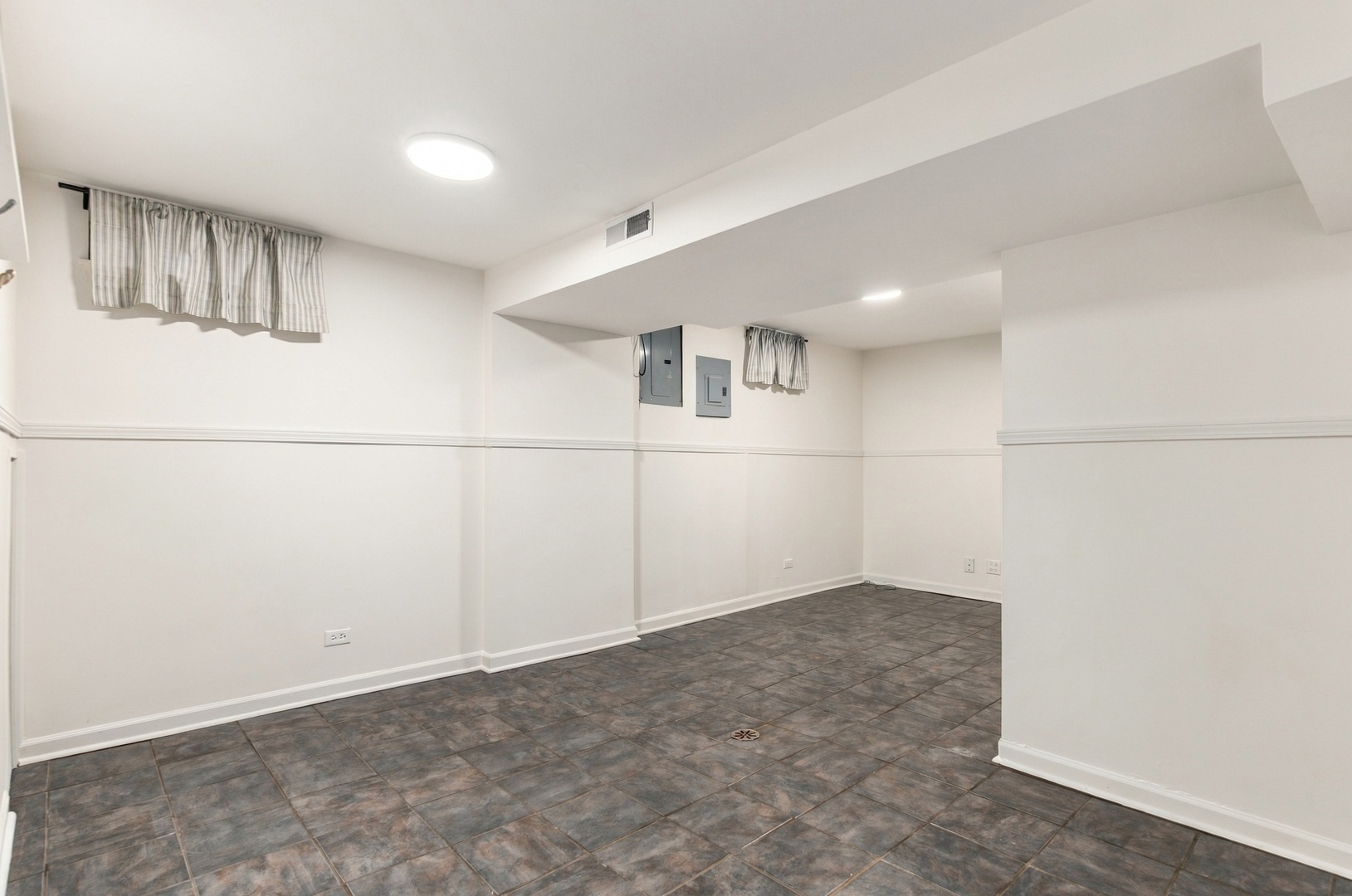 45 S Julian Street Property Photo 26