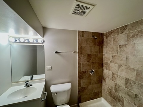 606 E 164th Place Property Photo 7