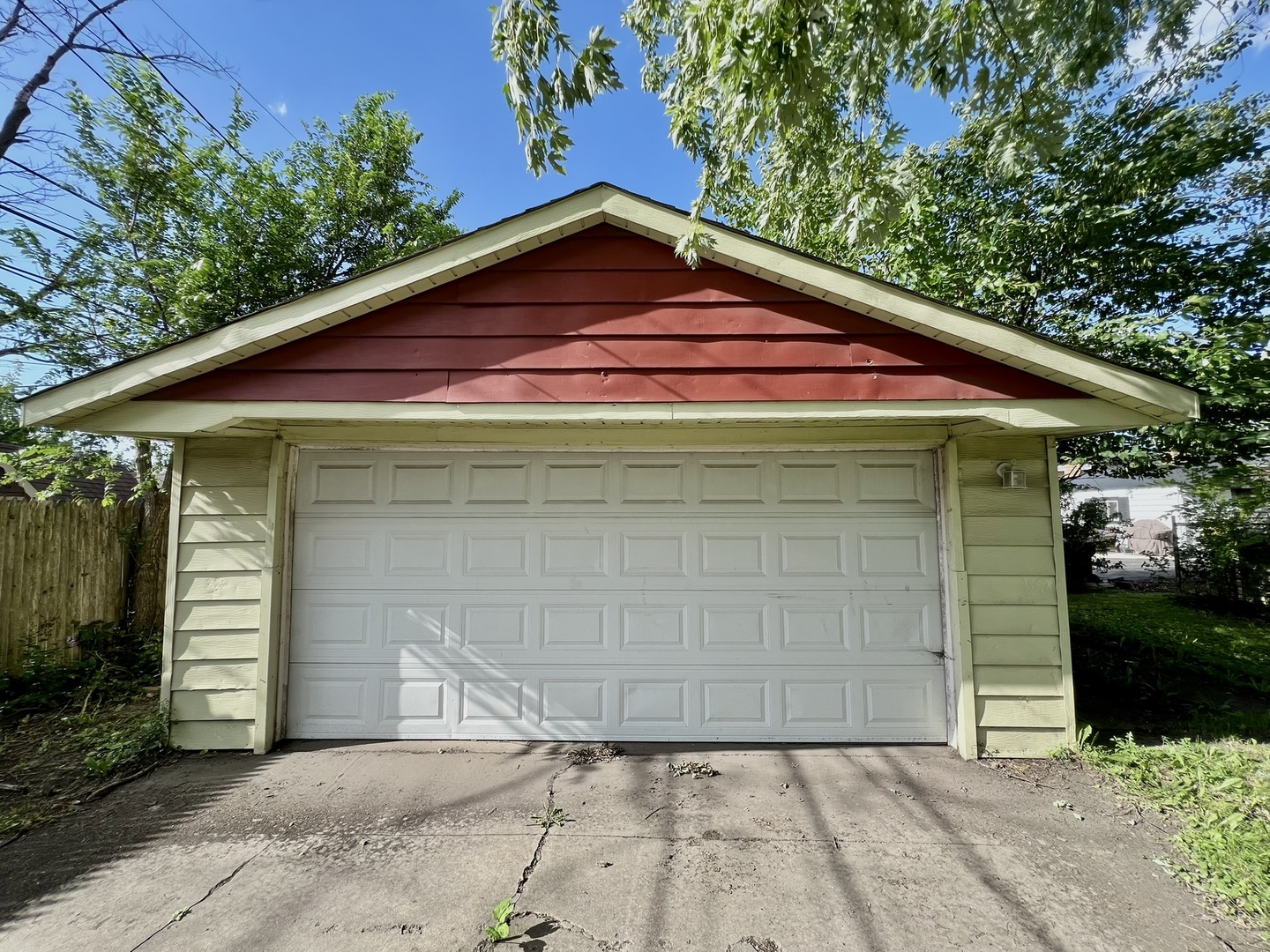 606 E 164th Place Property Photo 19