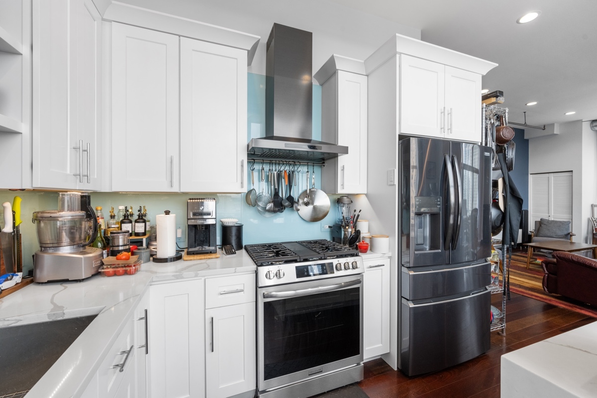 1516 S Wabash Avenue 1102 Property Photo 7