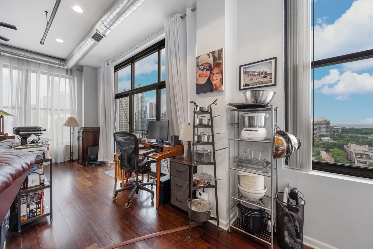 1516 S Wabash Avenue 1102 Property Photo 10