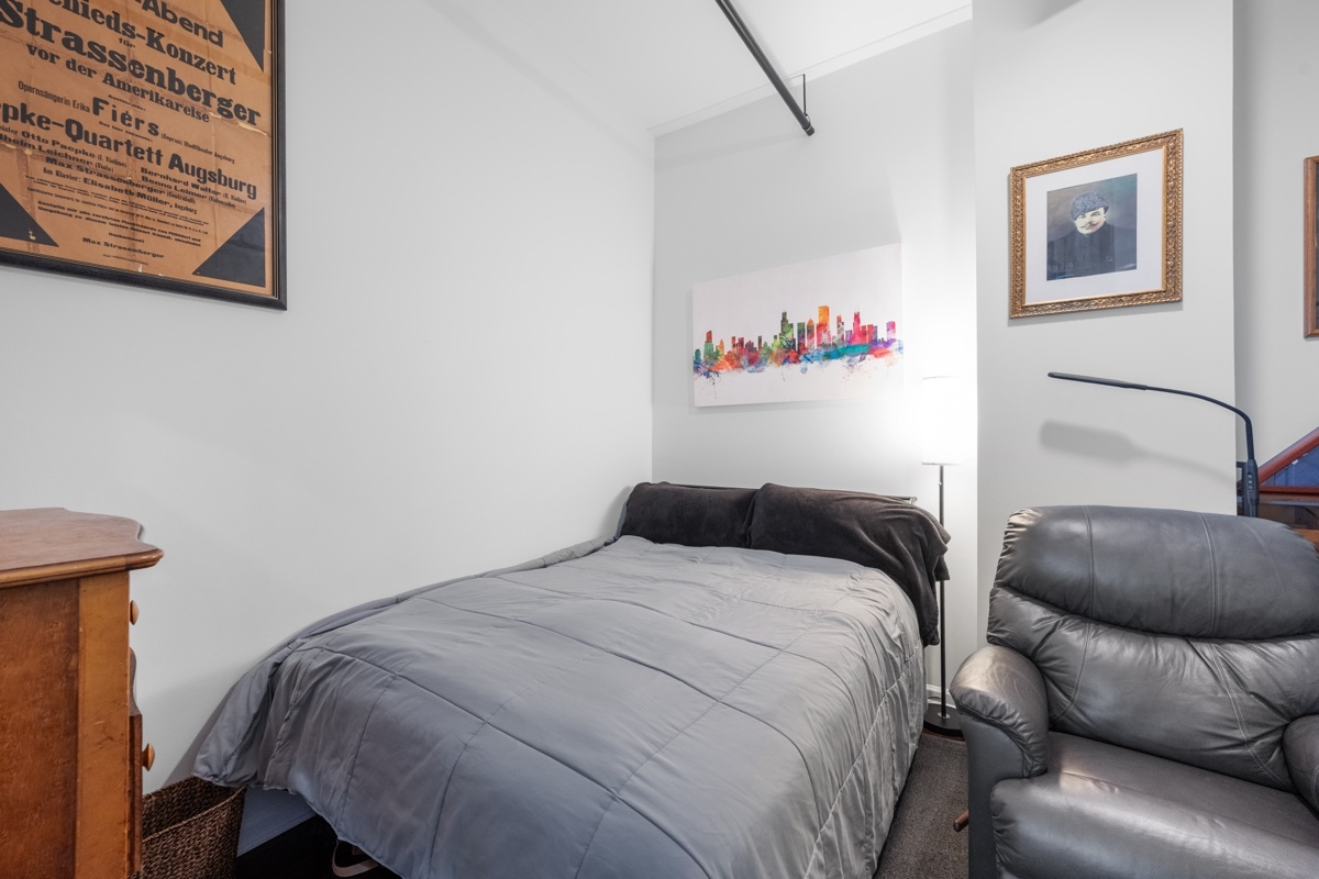 1516 S Wabash Avenue 1102 Property Photo 18