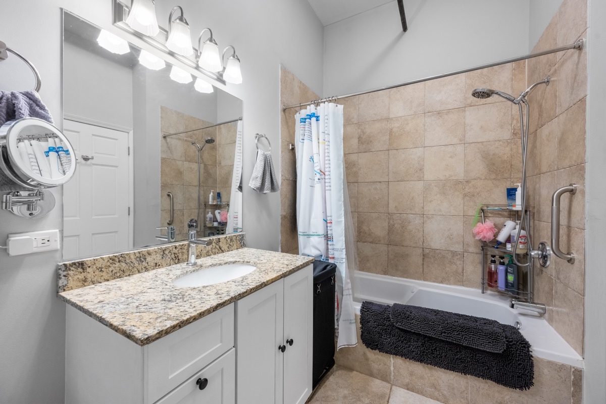 1516 S Wabash Avenue 1102 Property Photo 21