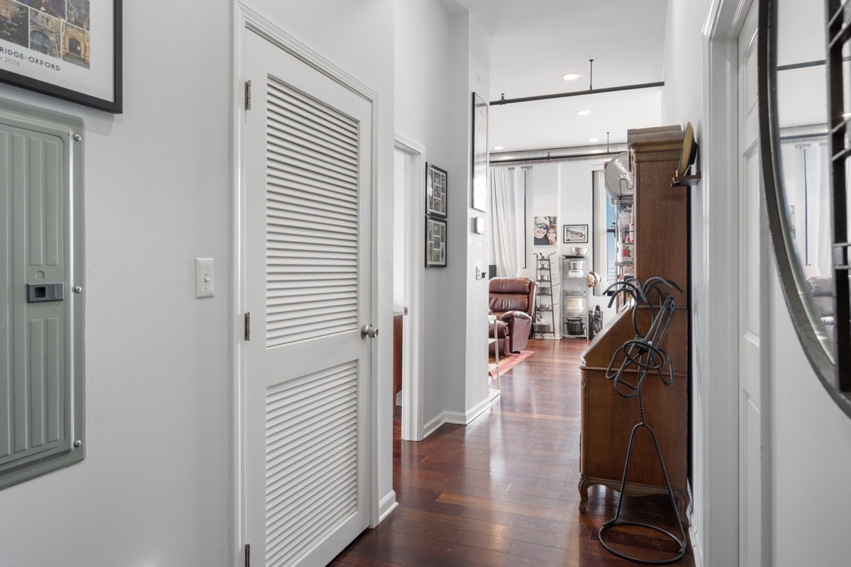 1516 S Wabash Avenue 1102 Property Photo 28