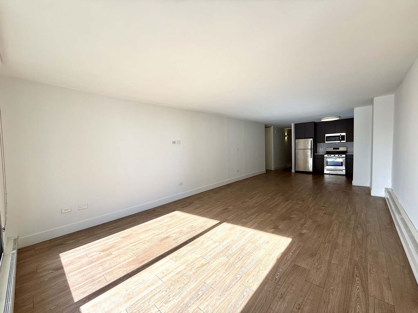 420 W Belmont Avenue 8e Property Photo 8