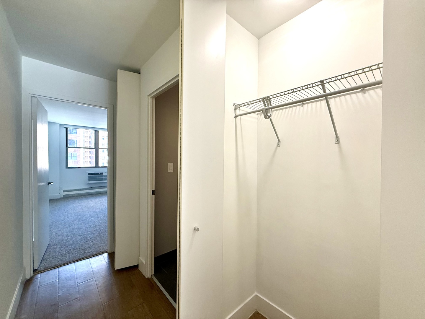 420 W Belmont Avenue 8e Property Photo 31