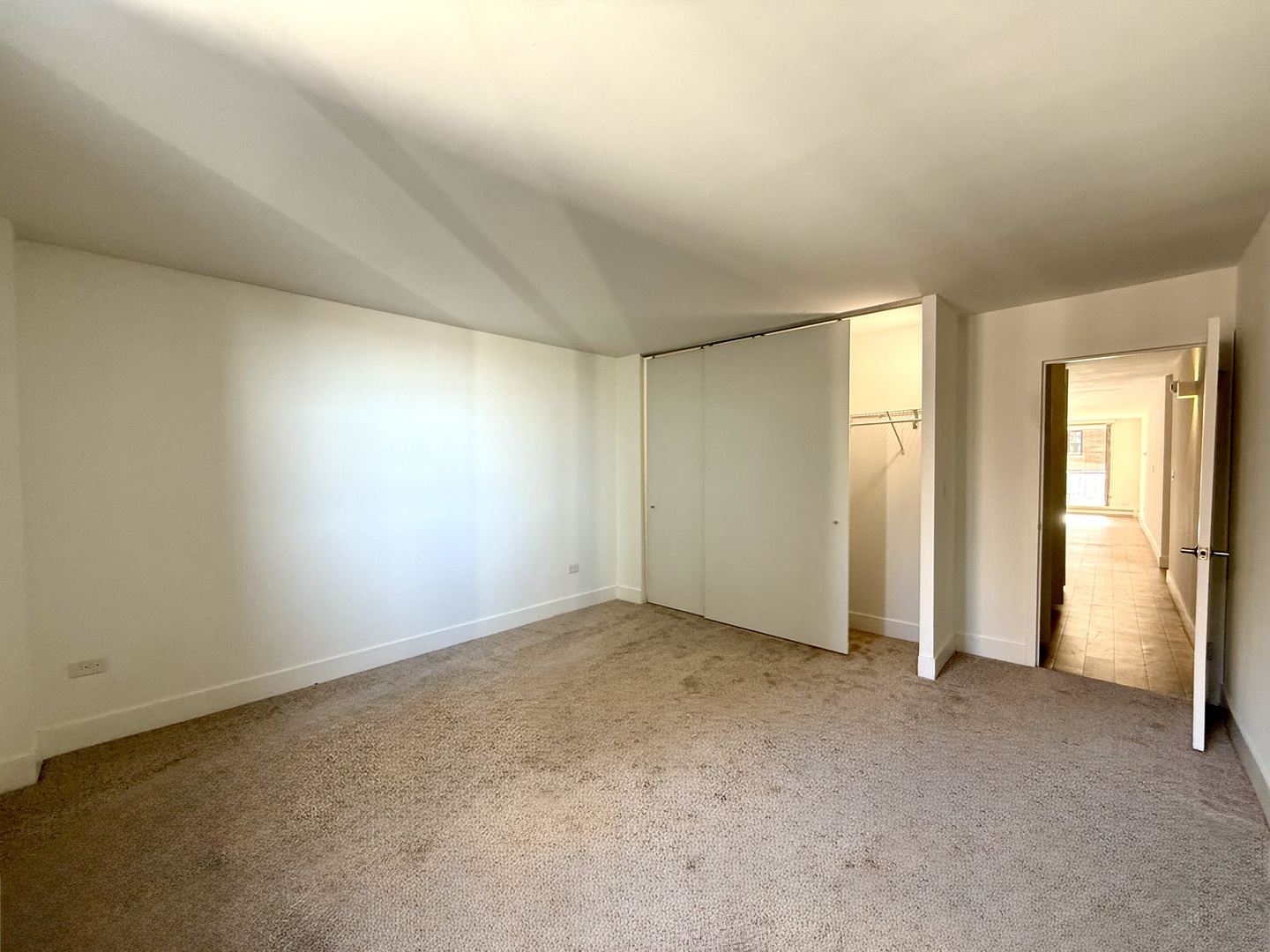 420 W Belmont Avenue 8e Property Photo 37