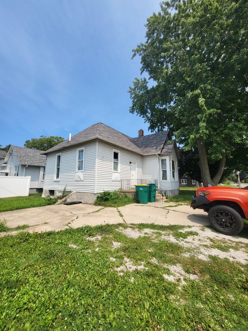902 Madison Street Property Photo 4