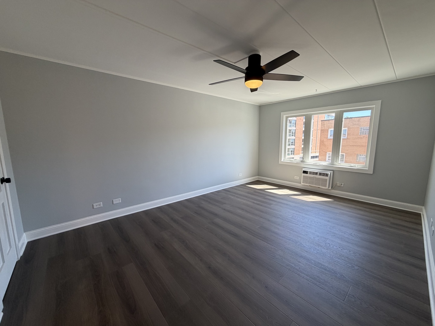 659 Des Plaines Avenue 5d Property Photo 14