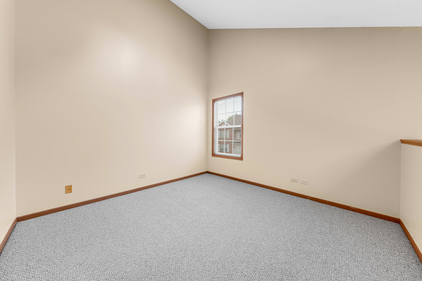 265 Yorkshire Court Property Photo 11
