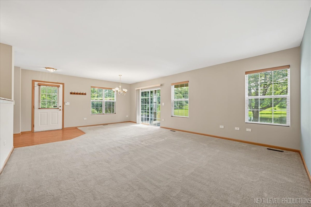 2471 Stoughton Circle 2471 Property Photo 9
