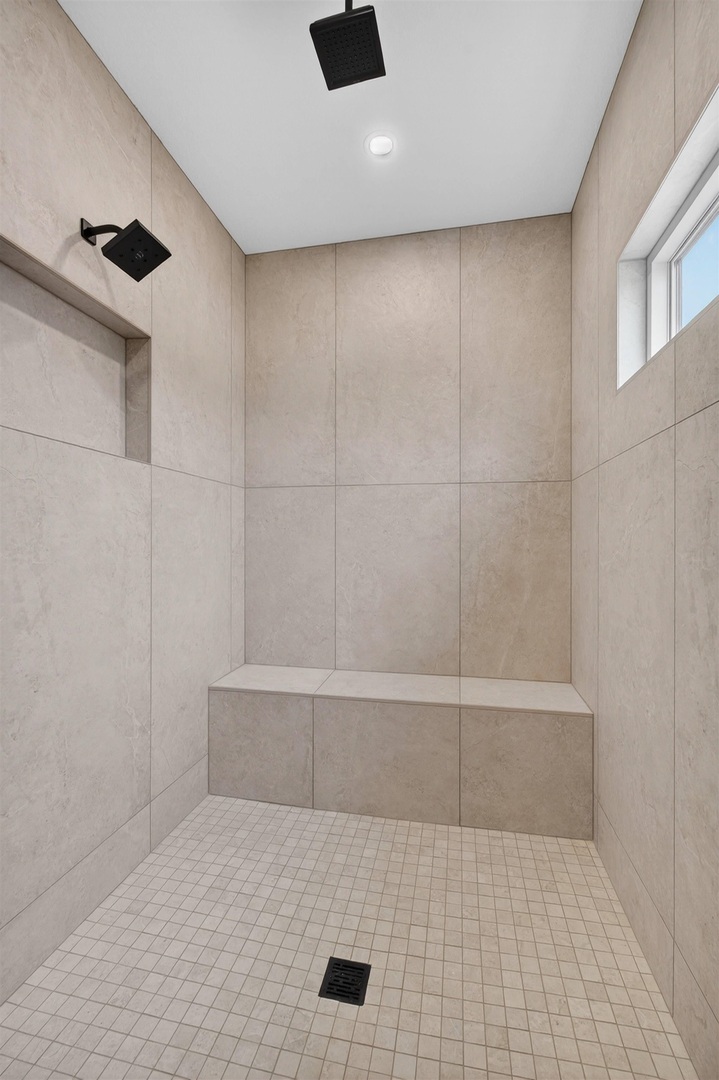 7091 Spring Creek Drive Property Photo 22