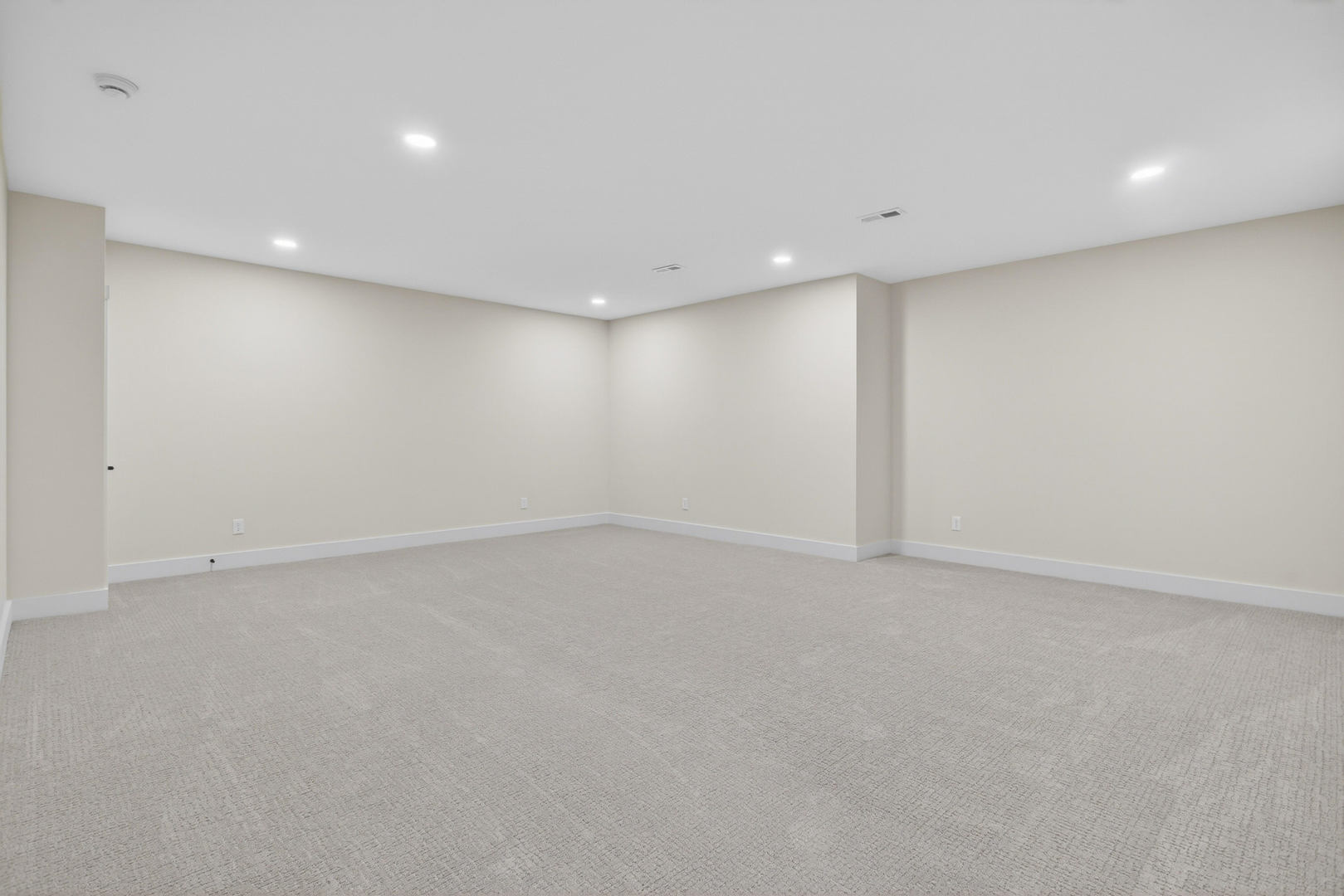7091 Spring Creek Drive Property Photo 34
