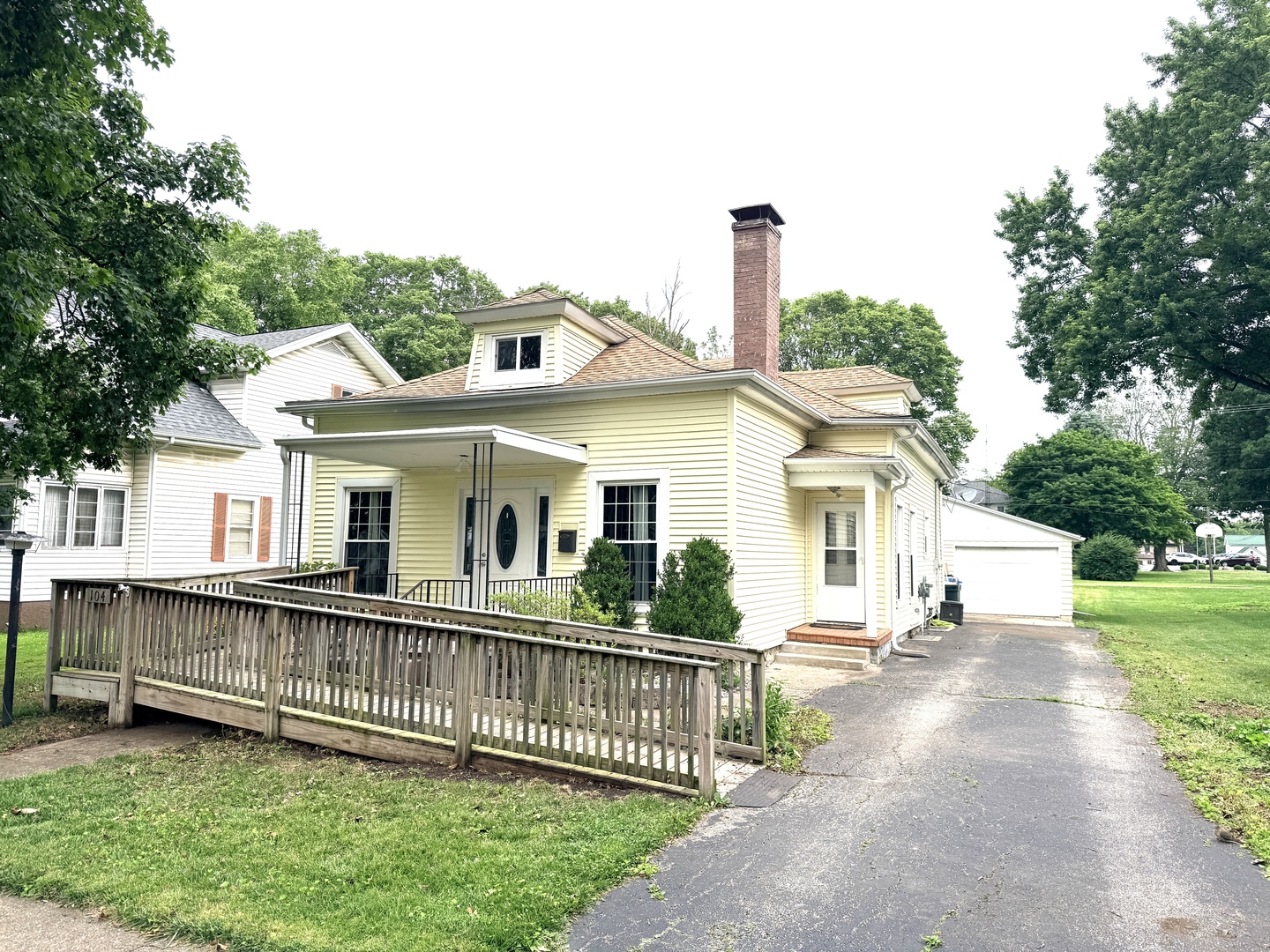 104 Gilbert Street Property Photo 1
