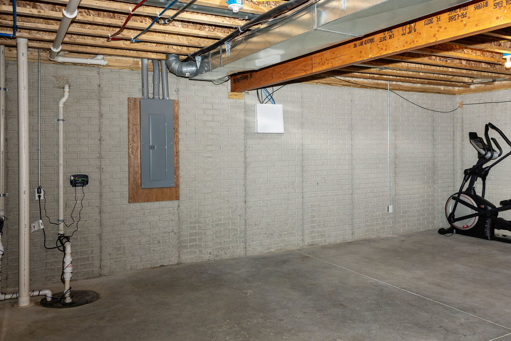 2303 Slade Lane Property Photo 41