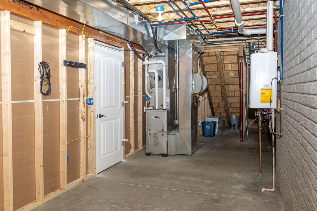 2303 Slade Lane Property Photo 45