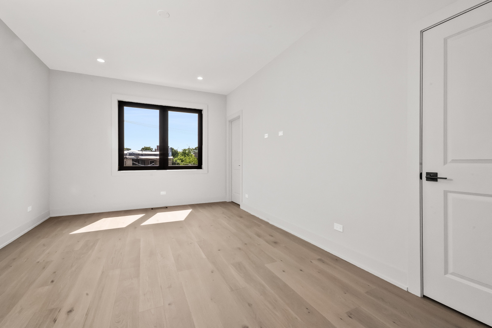 6637 S Evans Avenue Property Photo 14