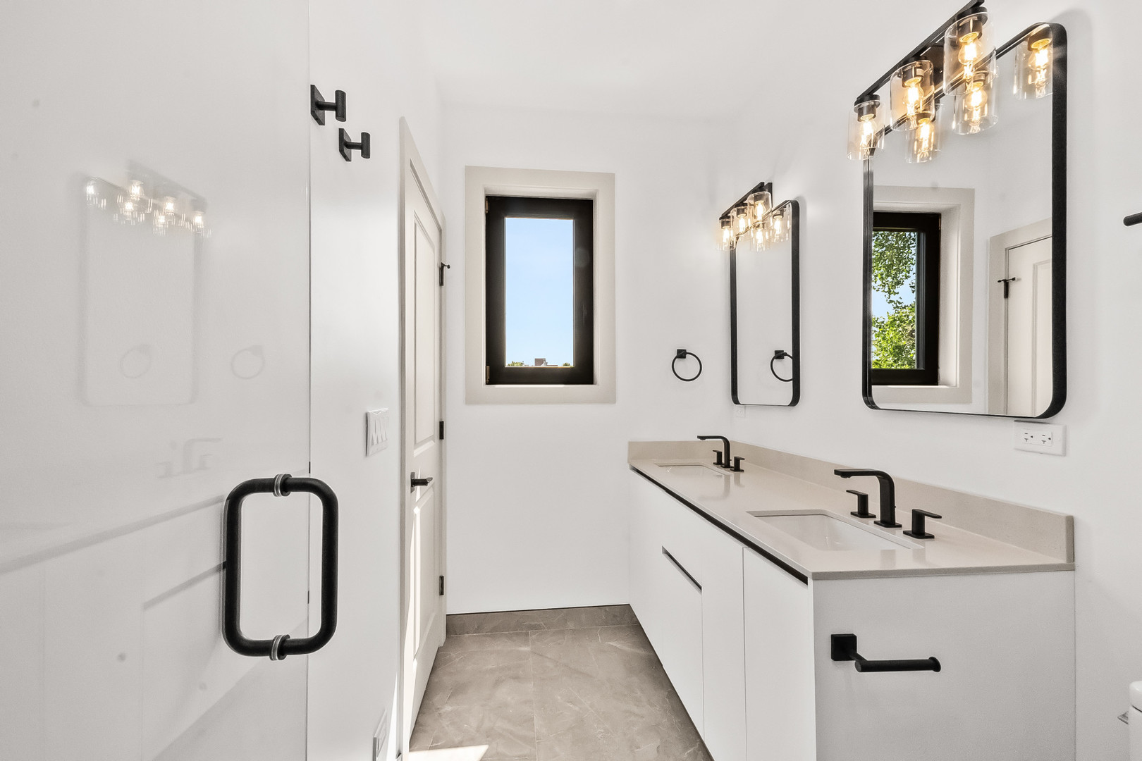 6637 S Evans Avenue Property Photo 18