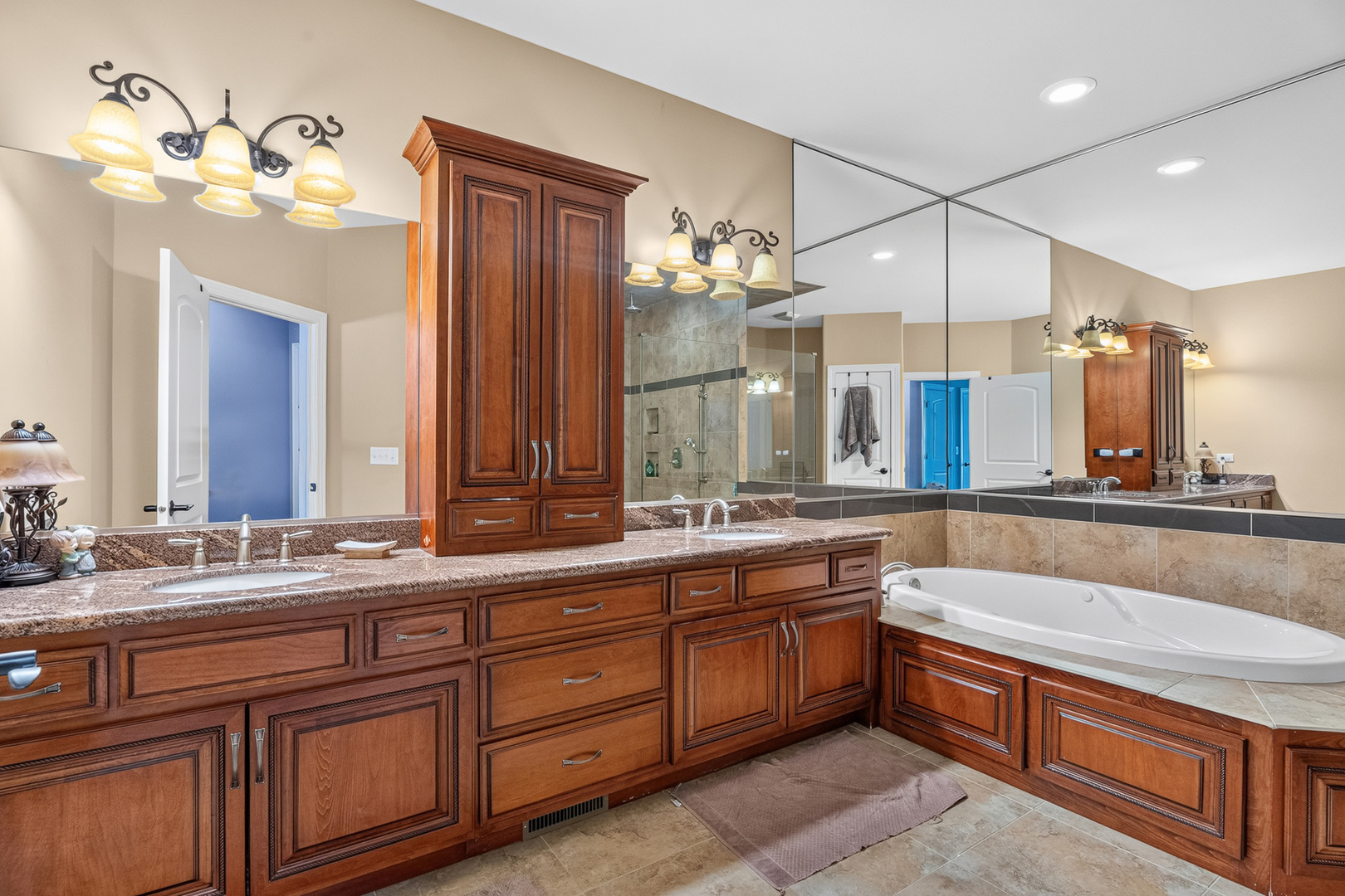 8967 Holland Harbor Circle Property Photo 26