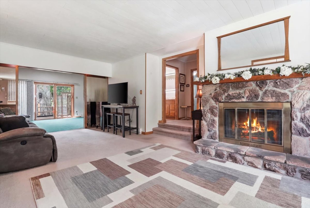 39576 N Petite Pass Property Photo 6