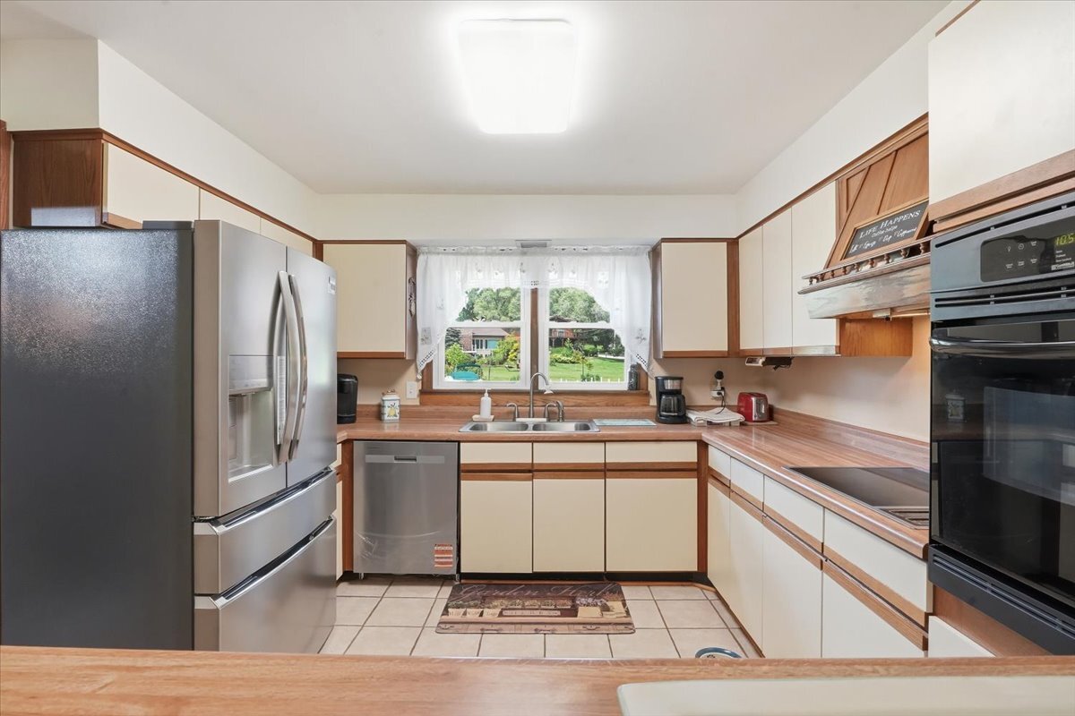 39576 N Petite Pass Property Photo 11