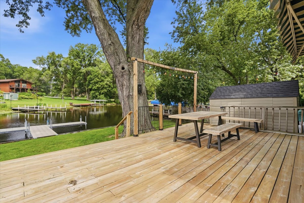 39576 N Petite Pass Property Photo 22