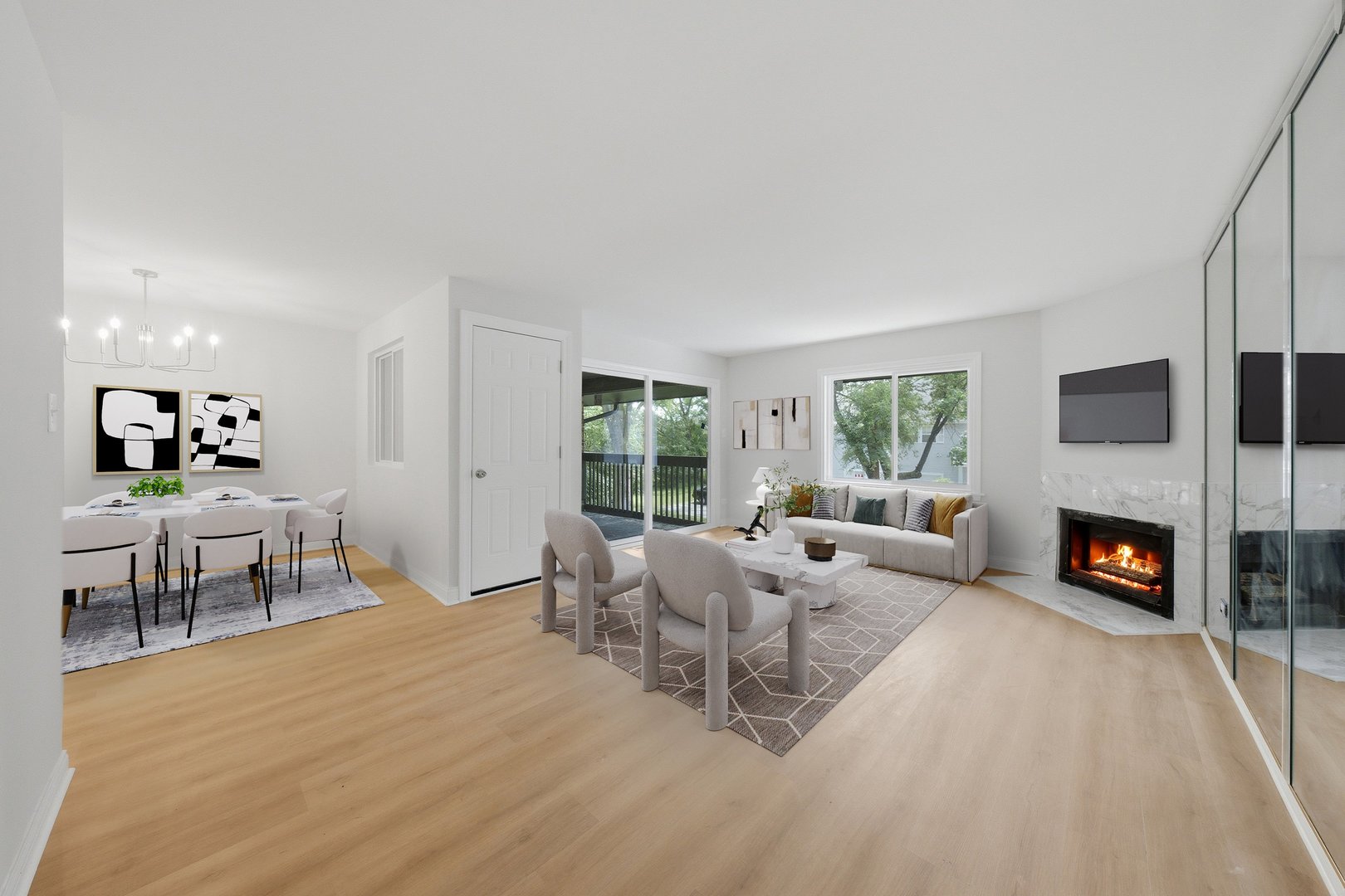 19409 Oakwood Avenue E Property Photo 5
