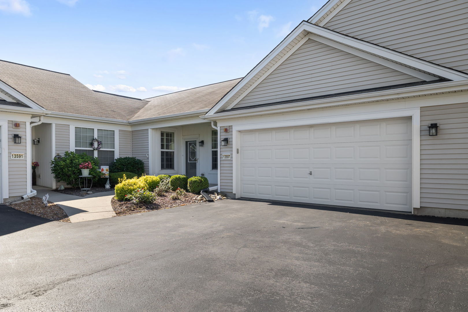 13597 Hemlock Road Property Photo 3