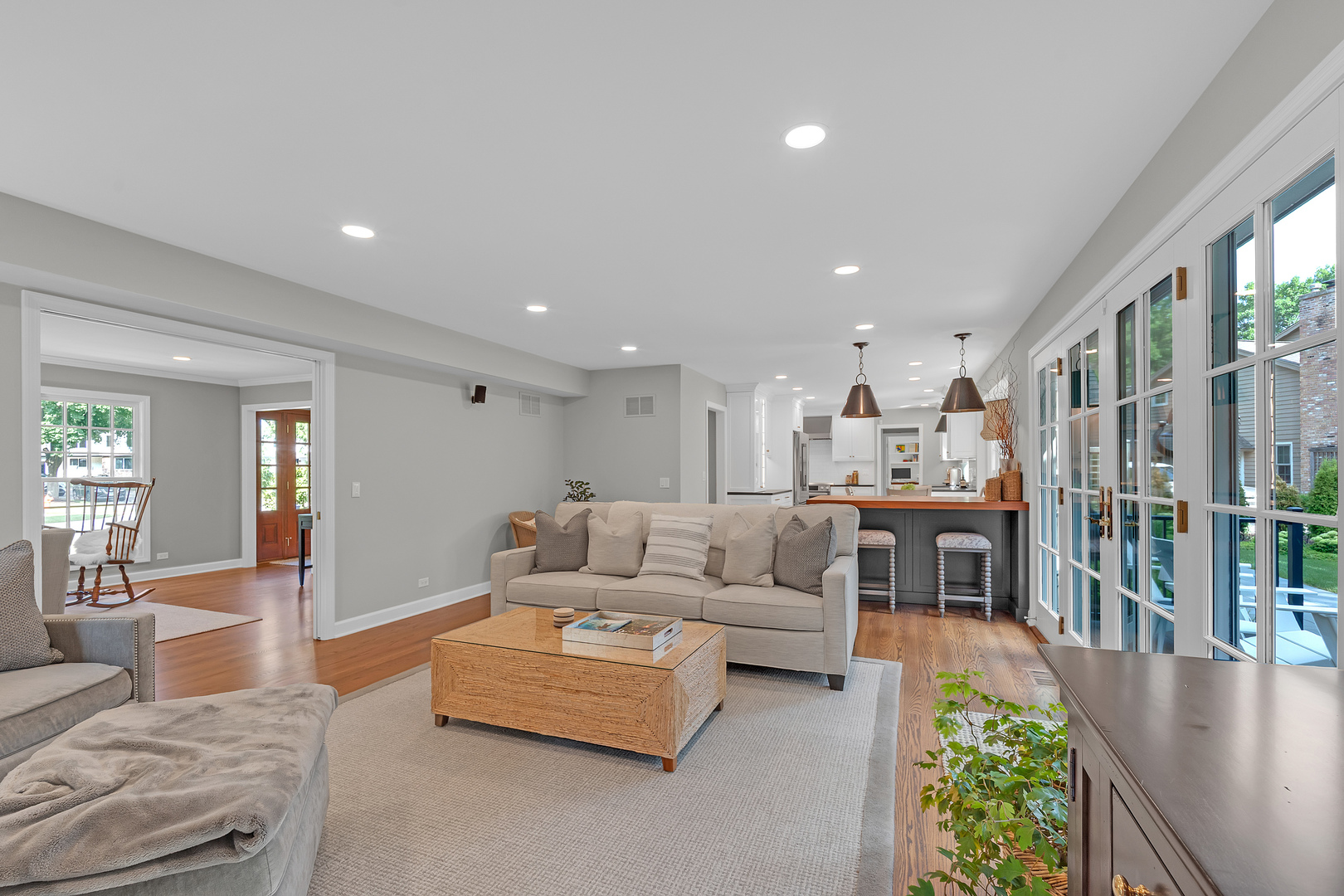 991 Huntleigh Drive Property Photo 15