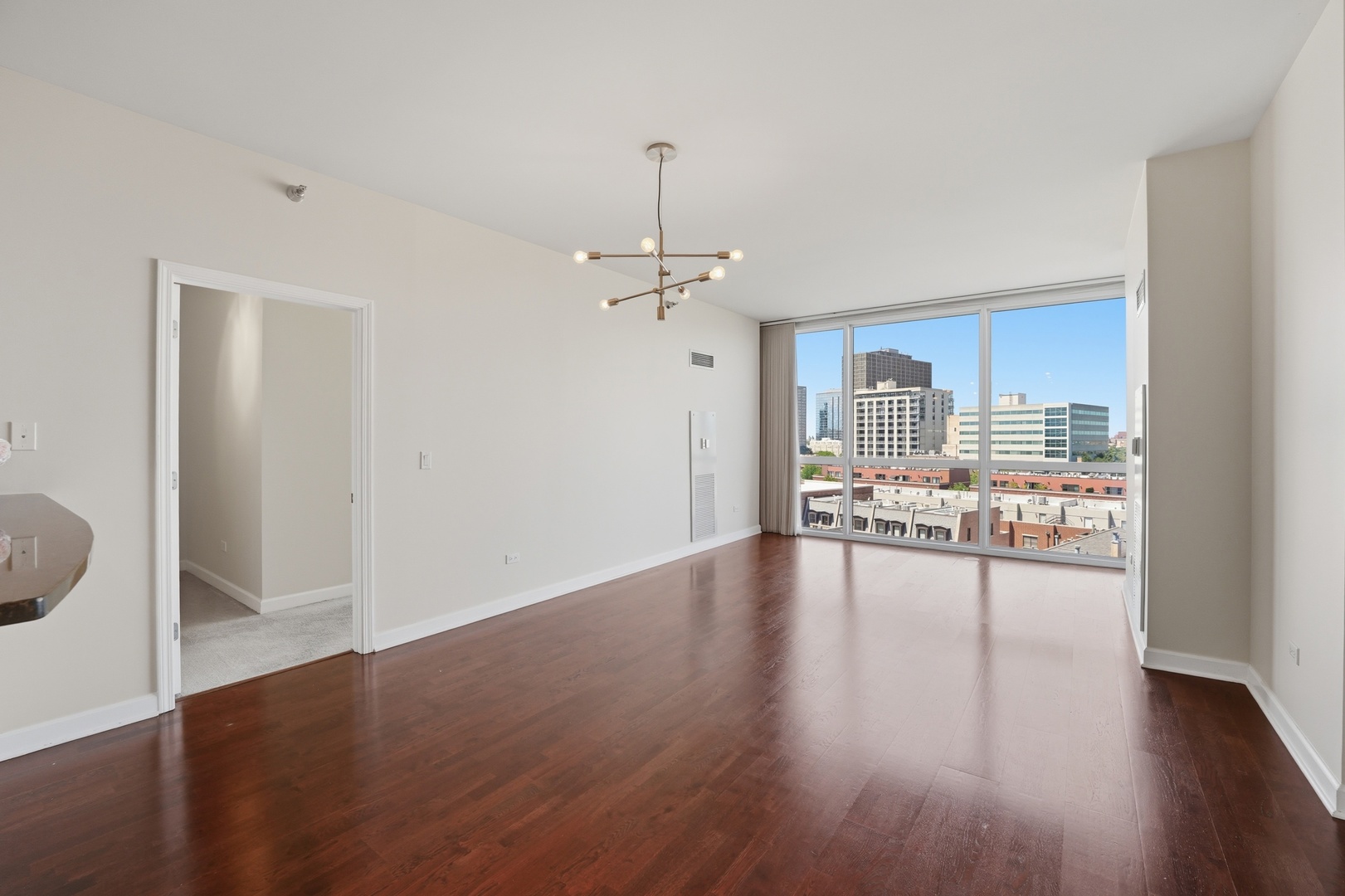 1841 S Calumet Avenue 810 Property Photo 7