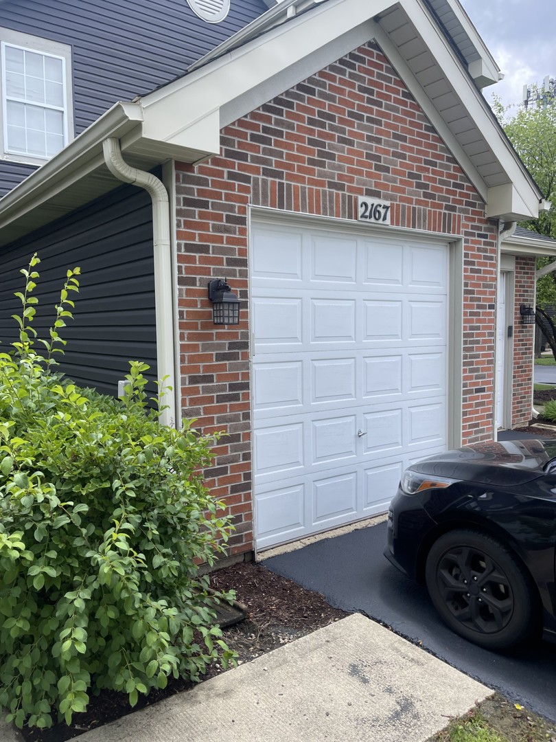2167 Lake Ridge Drive Property Photo 2