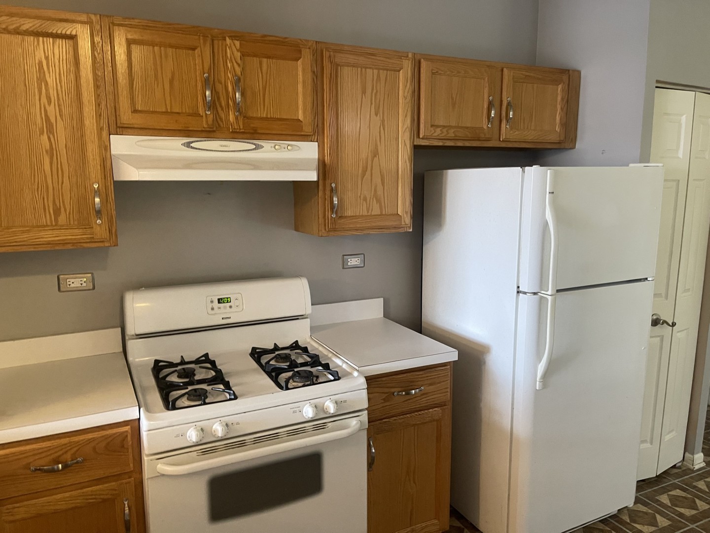 2167 Lake Ridge Drive Property Photo 5