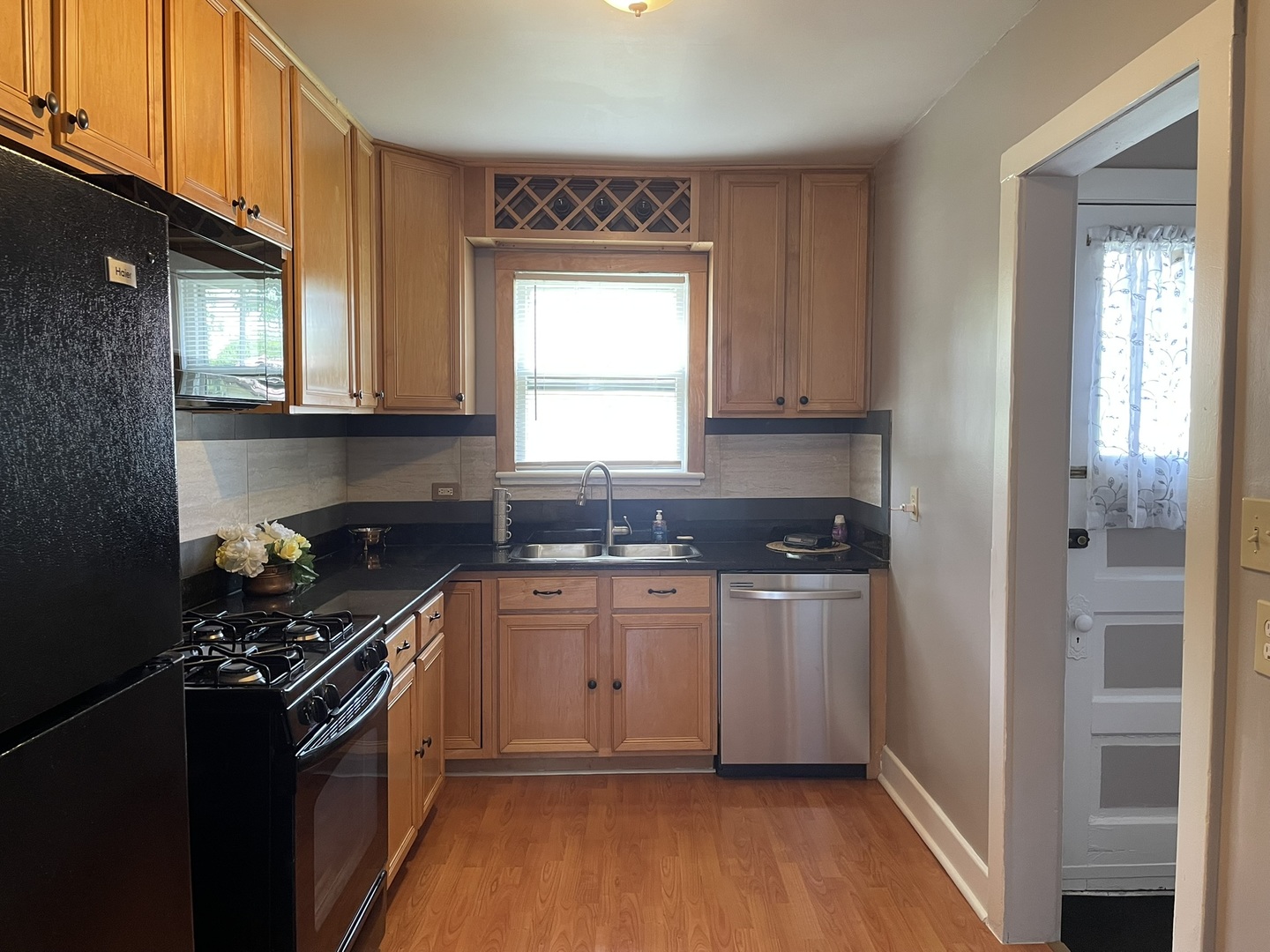 6872 W 173rd Place Property Photo 7