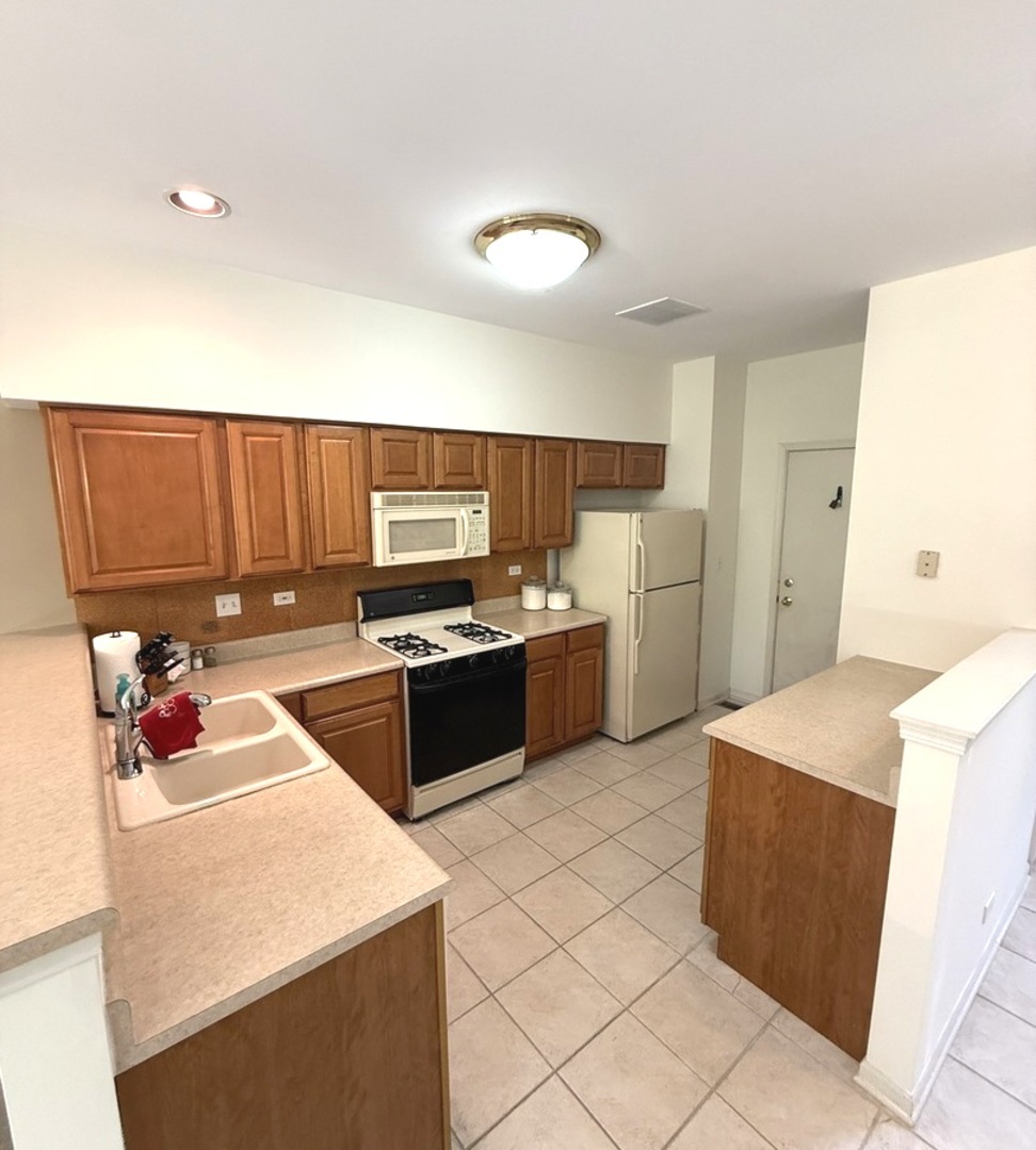 1045 Woodview Court Property Photo 6