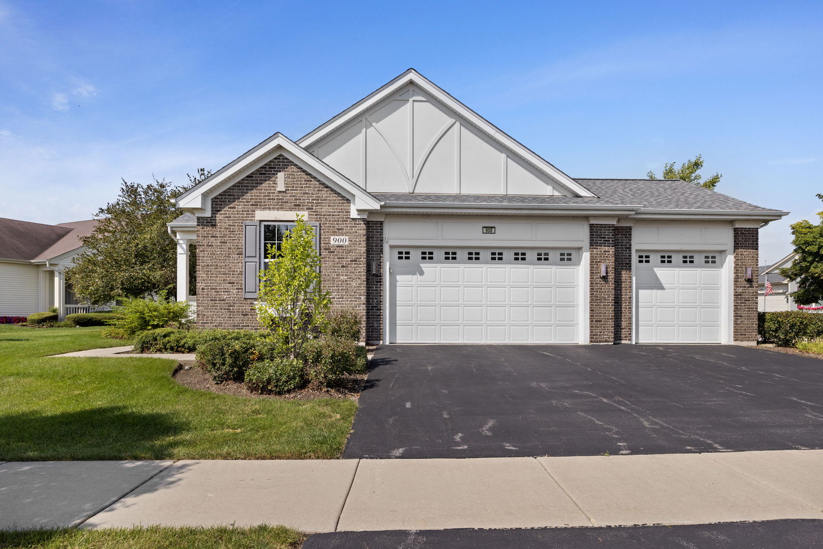 900 Scottsdale Drive Property Photo