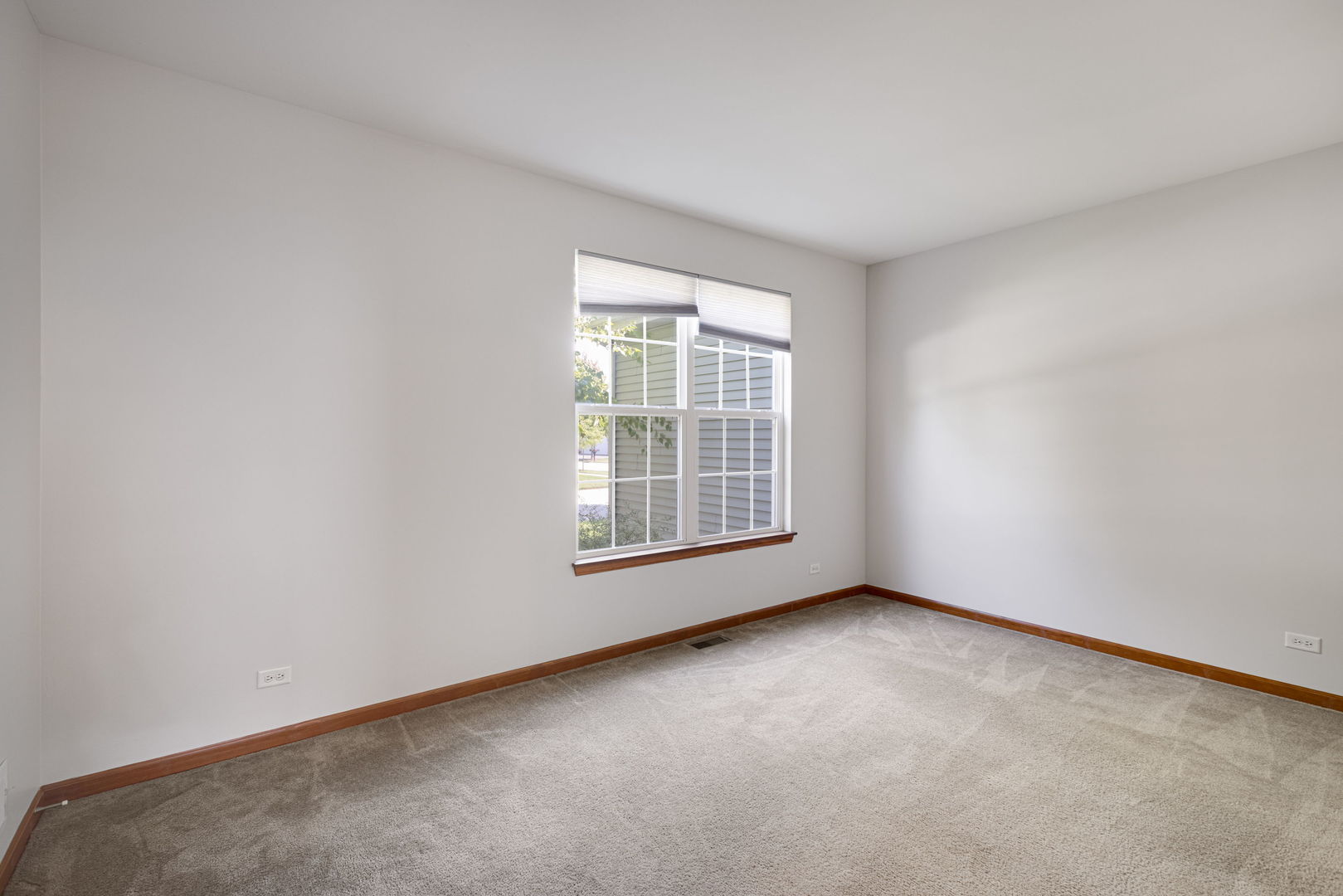 900 Scottsdale Drive Property Photo 8