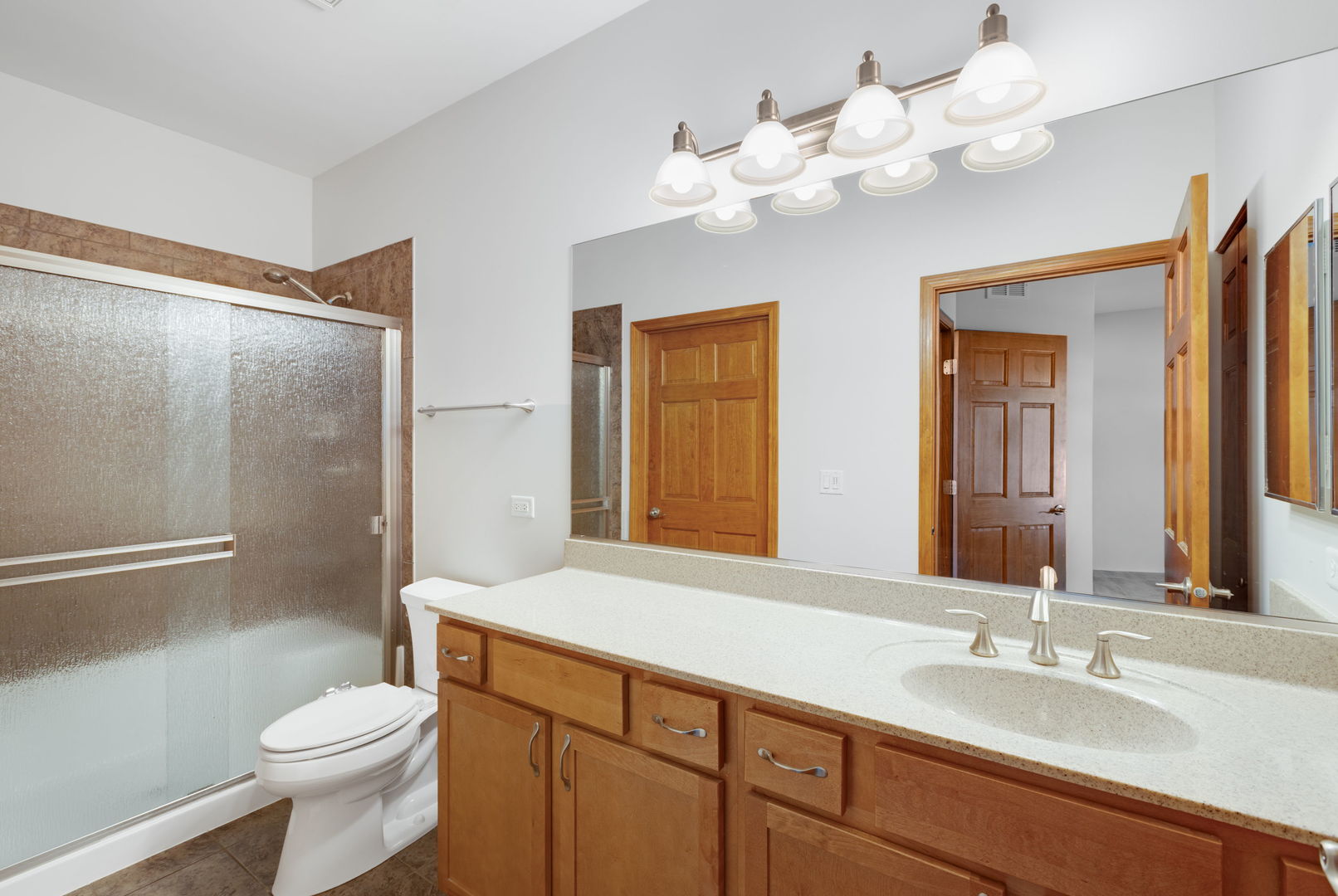 900 Scottsdale Drive Property Photo 10