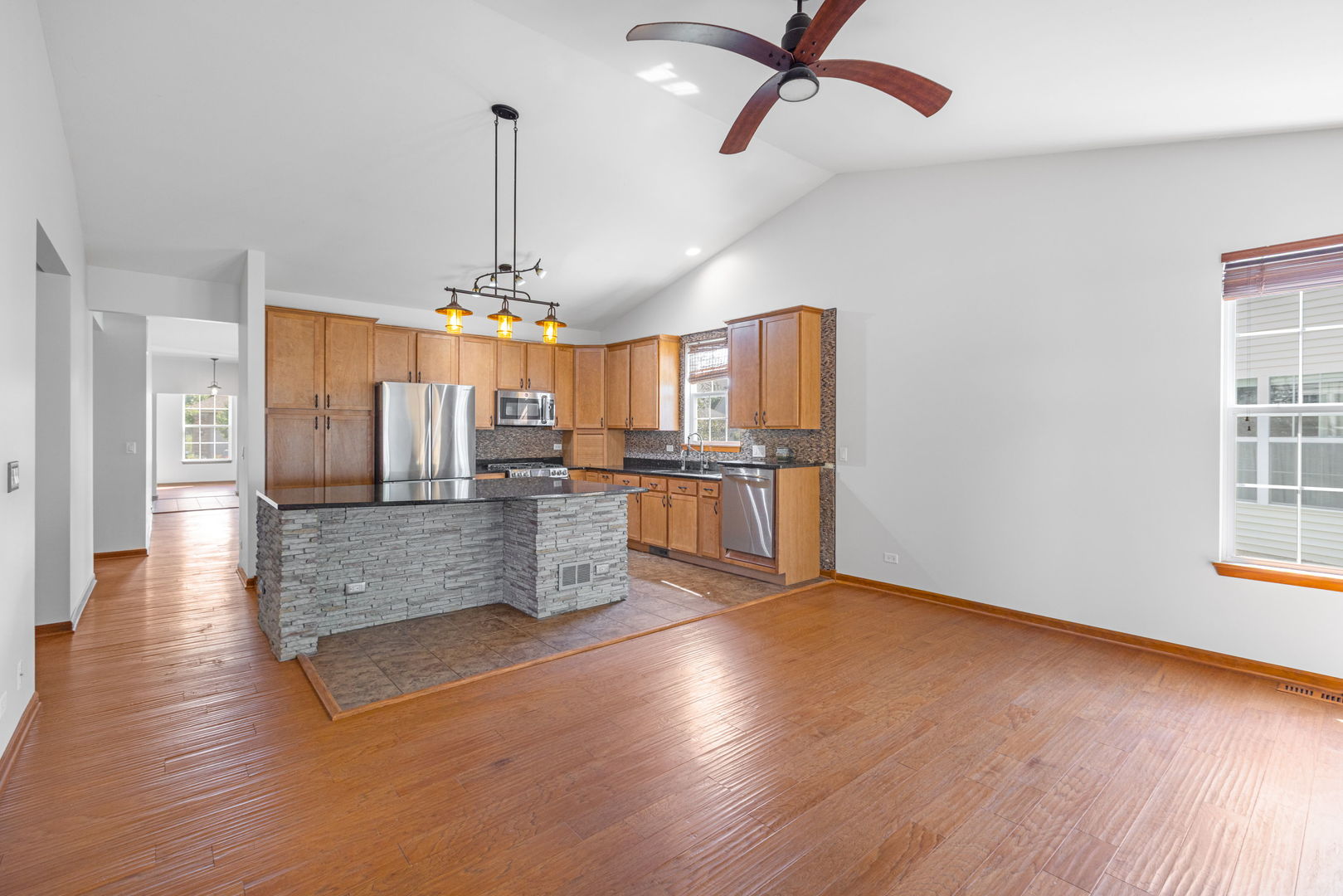 900 Scottsdale Drive Property Photo 12