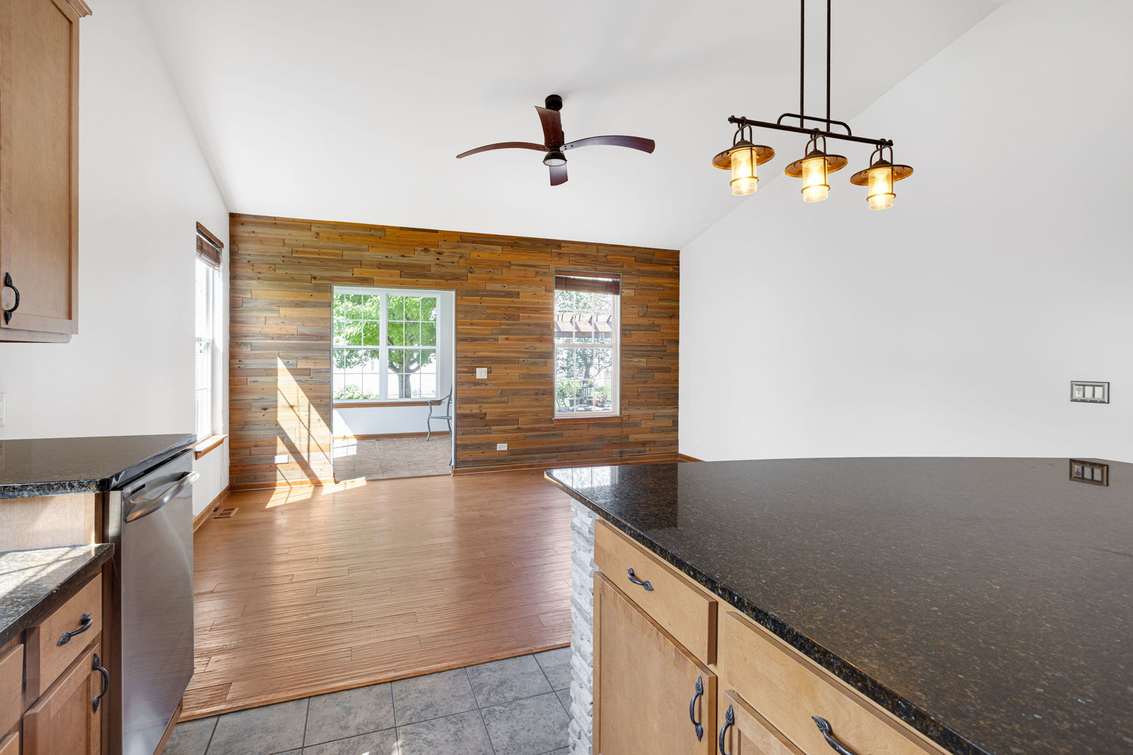 900 Scottsdale Drive Property Photo 14