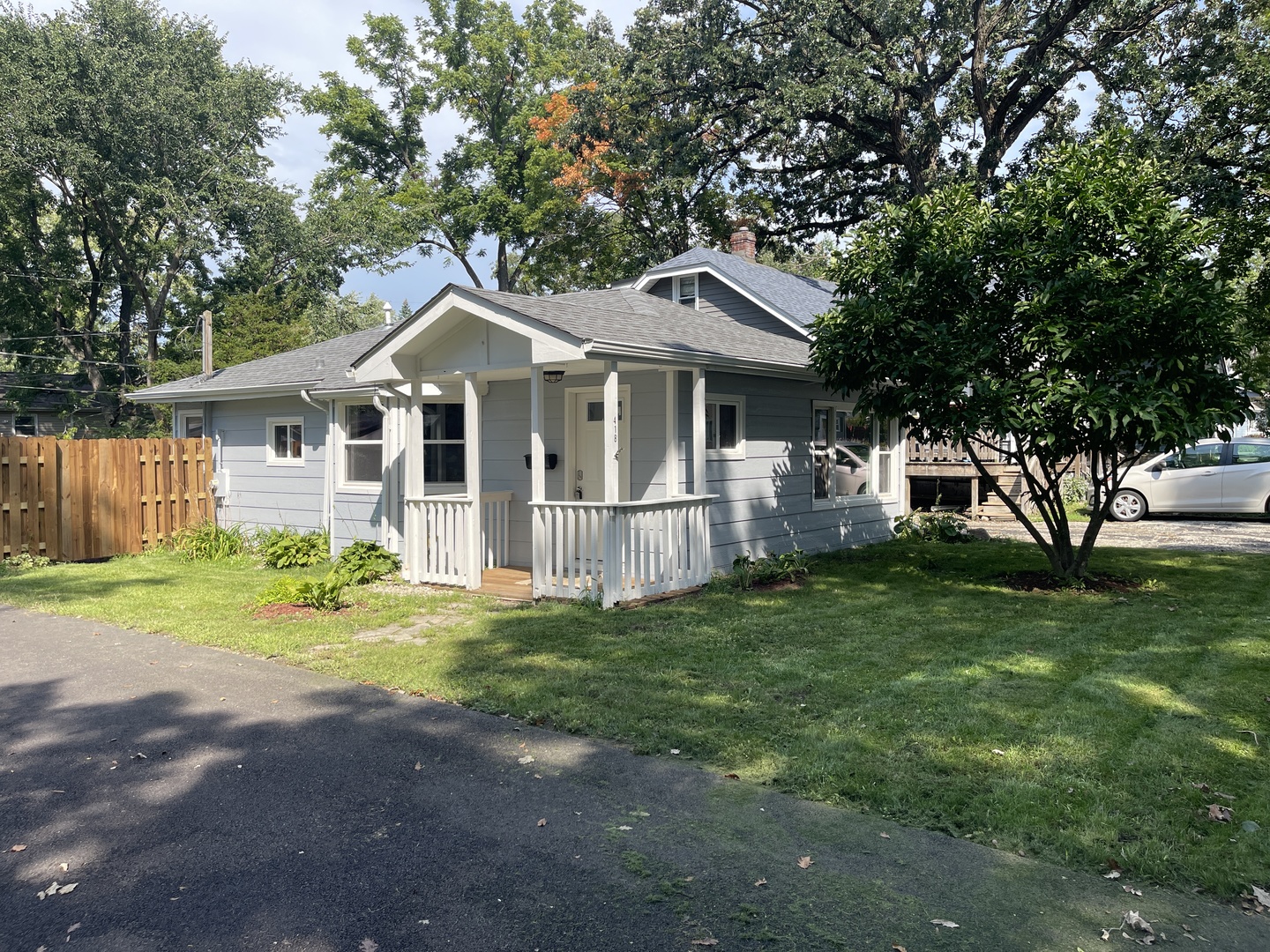 418 Midway Drive Property Photo 4
