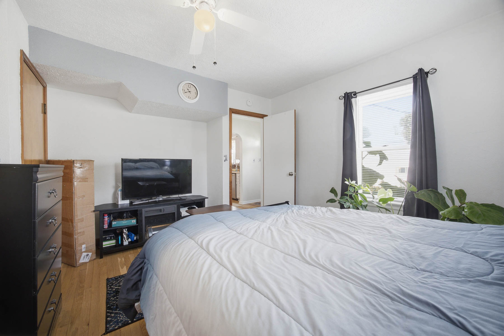 209 S Broadway Property Photo 16