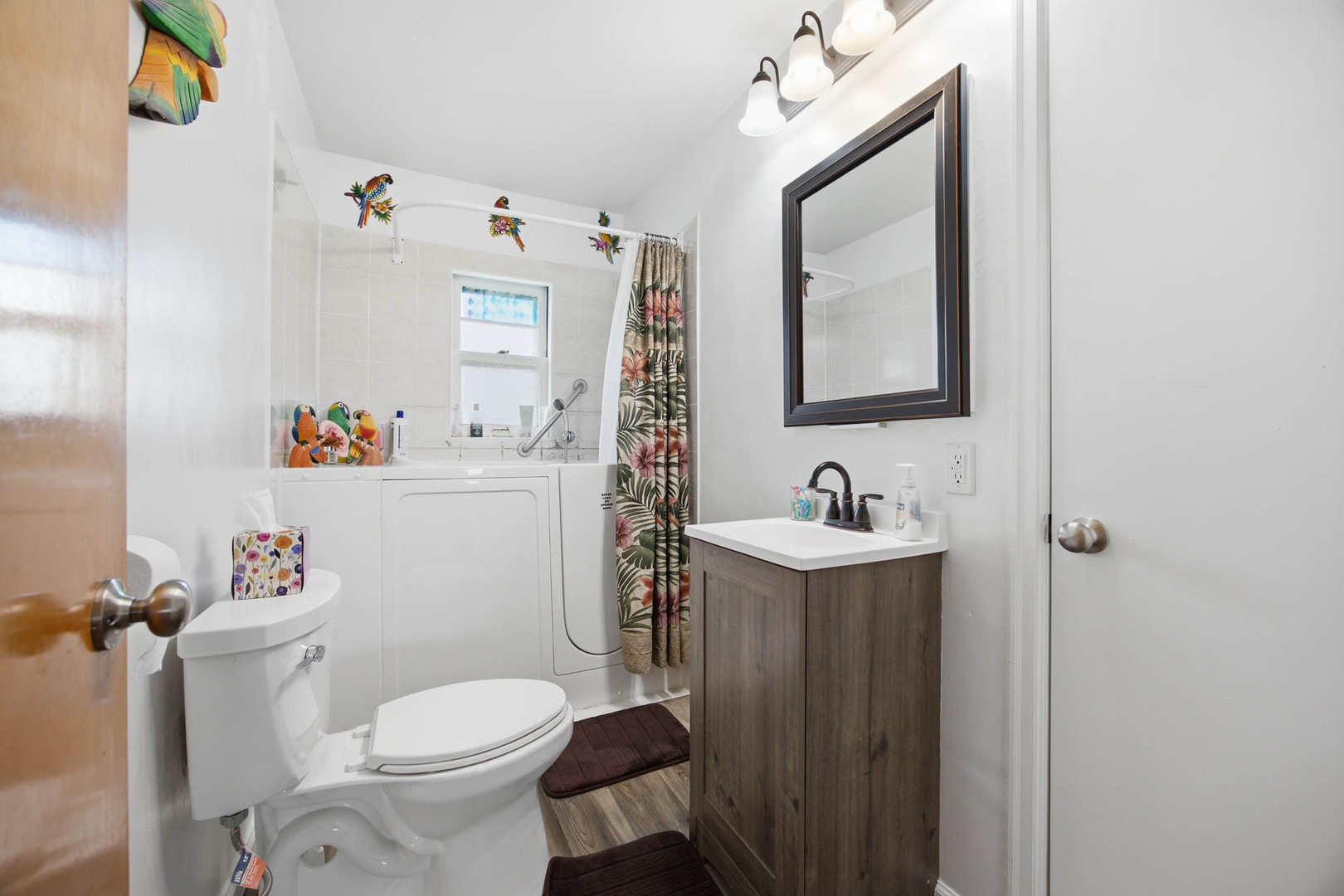 209 S Broadway Property Photo 17